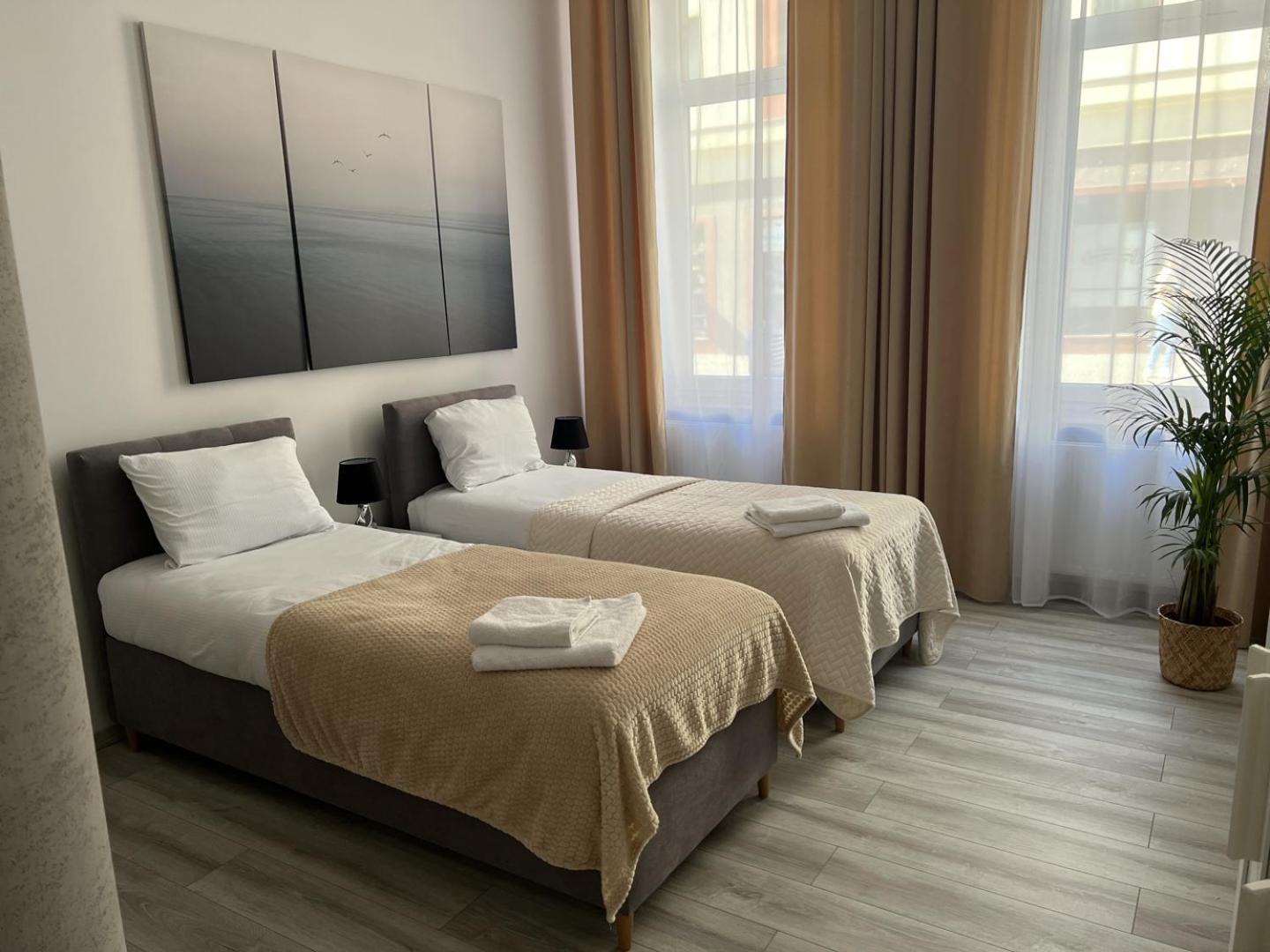 Apartamenty Przy Deptaku ชวีโนวิชแจ ภายนอก รูปภาพ